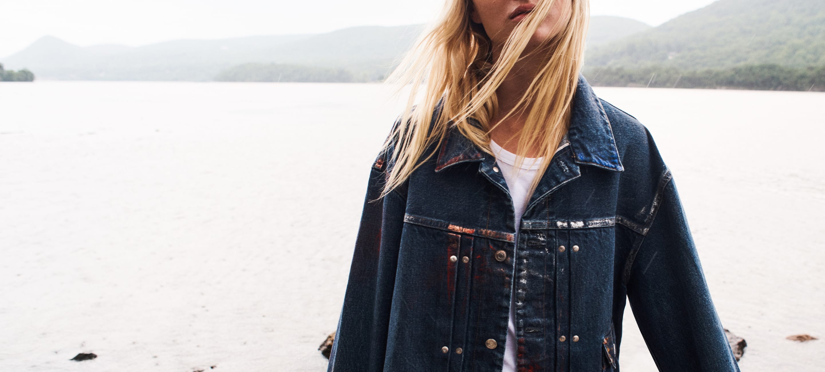 7 Stylish Denim Jackets And How To Wear Them Bergdorf Goodman